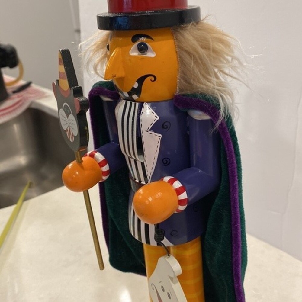 Very Rare Bombay Halloween Wooden Pumpkin 🎃 Nutcracker 15” Tall 5” Wide - Picture 9 of 16